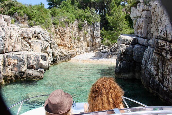 Three Island Cruise Tour Featuring the Blue Lagoon and Solta - Exploring coves around the Drvenik islands