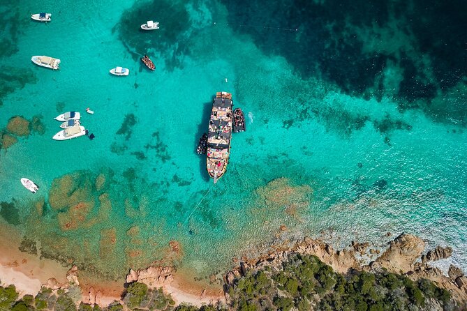 Tour of the Archipelago of La Maddalena ecofriendly - Porto della Madonna and the Natural Pools