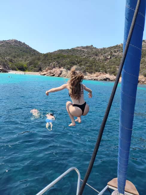 Tour of the islands of the archipelago with lunch and drinks - The first crossing to Santa Maria, Spargi, or Caprera