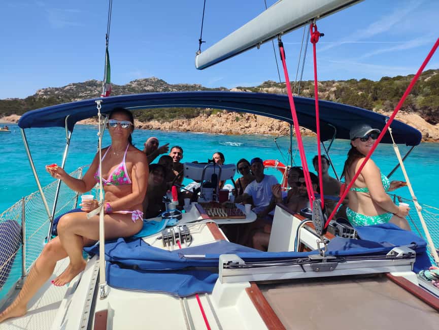 Tour of the islands of the archipelago with lunch and drinks - Spargi’s coves and rock sculptures