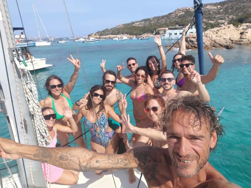 Tour of the islands of the archipelago with lunch and drinks - Morning departure from La Maddalena or Palau