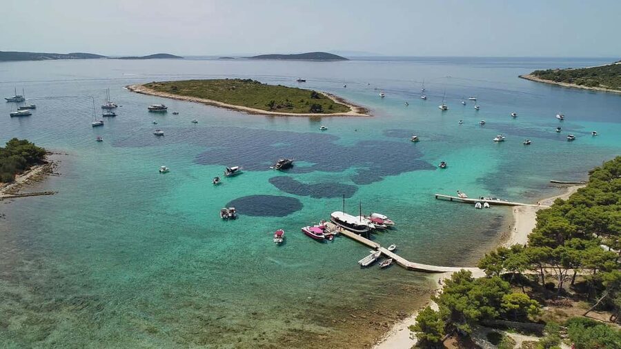 Trogir: Blue Lagoon and 3 Islands Speedboat Tour - Key points at a glance