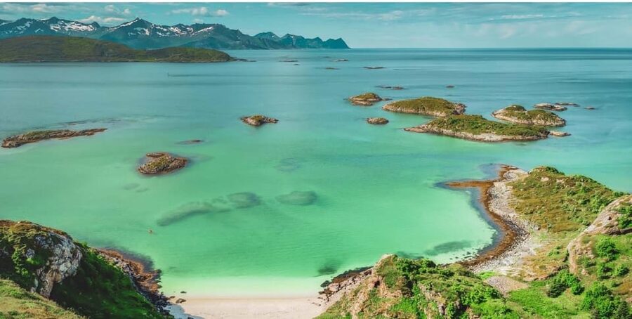 Tromsø: Fjords and Sommarøy Islands Tour with Salmon Picnic - How the weather changes the experience