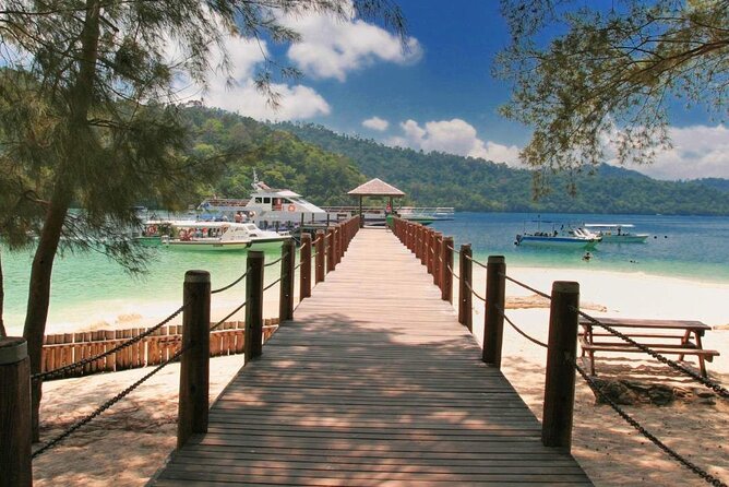 Tunku Abdul Rahman Park 2 Islands Hopping Tour from Kota Kinabalu - Lunch and the Value of the Included Services