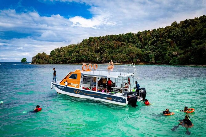 Tunku Abdul Rahman Park 2 Islands Hopping Tour from Kota Kinabalu - The Boat Ride to Manukan Island