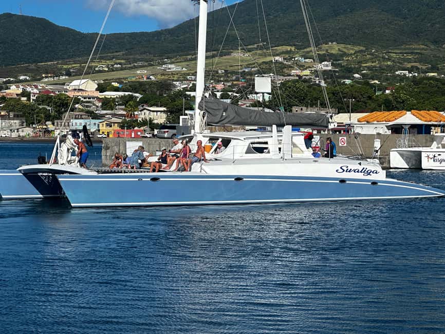 Two Islands One Paradise - The return sail with music and cold drinks