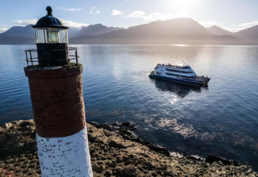 Ushuaia: Beagle Channel, Seal Island & Bridges Islands Tour - Who should book this Beagle Channel cruise?