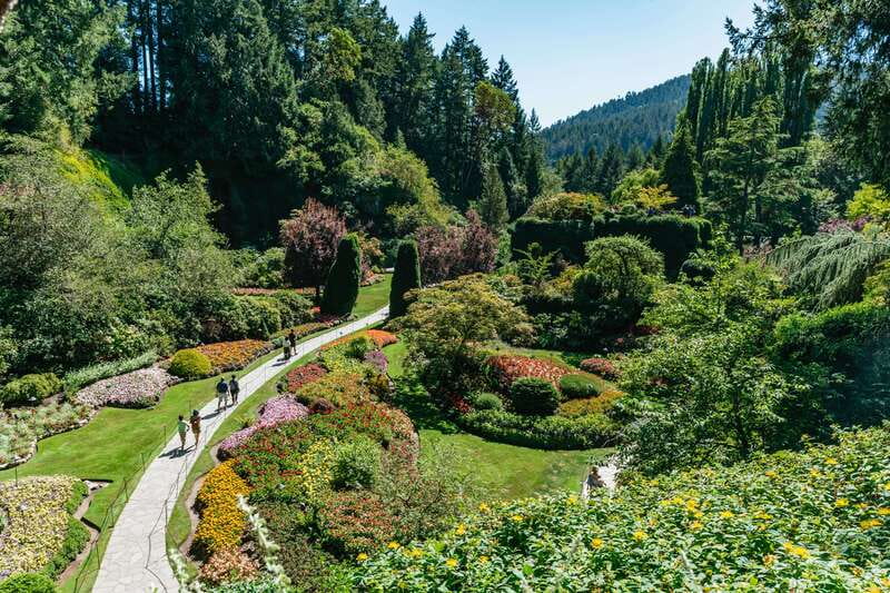 Vancouver: Victoria, Gulf Islands Cruise, & Butchart Gardens - Victoria offers a compact taste of the capital