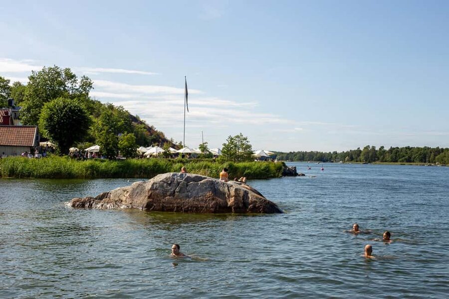 Vaxholm & Stockholm Archipelago: Guided Excursion, Day Trip - Is $241 a fair price?