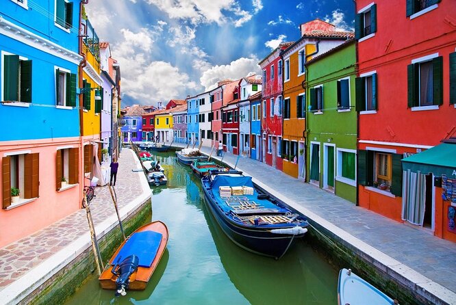 Venice Islands Cruise: Murano Glass, Rainbow Burano & Torcello - What this Venice lagoon cruise actually offers