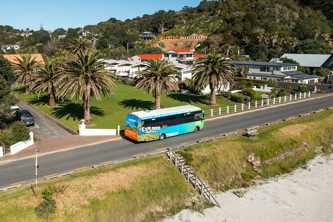 Waiheke Island Hop-On Hop-Off Explorer Bus - What the guides add to the ride