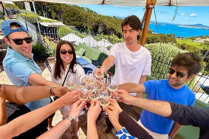 Waiheke Island Hop-On Hop-Off Explorer Bus - Stops 3, 12, and the western vineyards