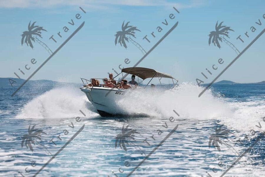Zadar: 3 Island Speedboat Tour with Wine and Snorkeling - Who should book this Zadar island tour?