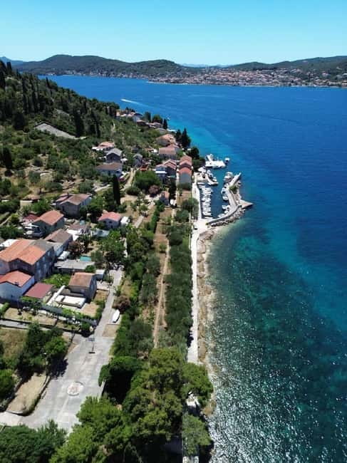 Zadar: 3 Islands Speedboat Tour with Drinks and Diving - Leaving Zadar through the Bay of Foša