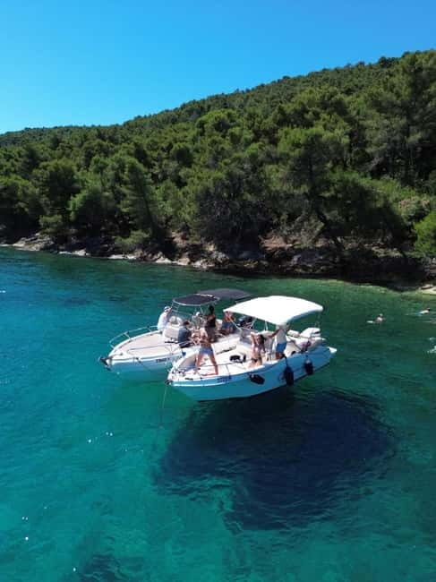 Zadar: 3 Islands Speedboat Tour with Drinks and Diving - The ride back with drinks on board