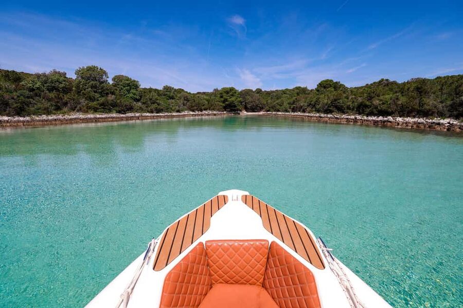 Zadar 4-Islands Escape Saharun & Hidden Shipwreck - Leaving Zadar for the Zadar Archipelago