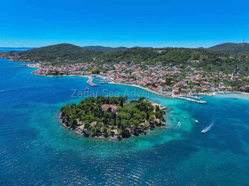 Zadar: Island Hopping Tour Swim and Snorkel with Aperol - The final stop: food, shops, and one more swim